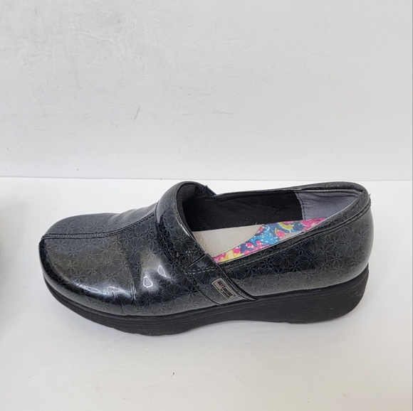 Women’s Grey’s Anatomy  Meredith Soft Walk Clogs Size 7.5 - Picture 3 of 9